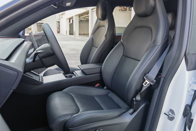 特斯拉 Model Y L 2025 汽车图片 #9