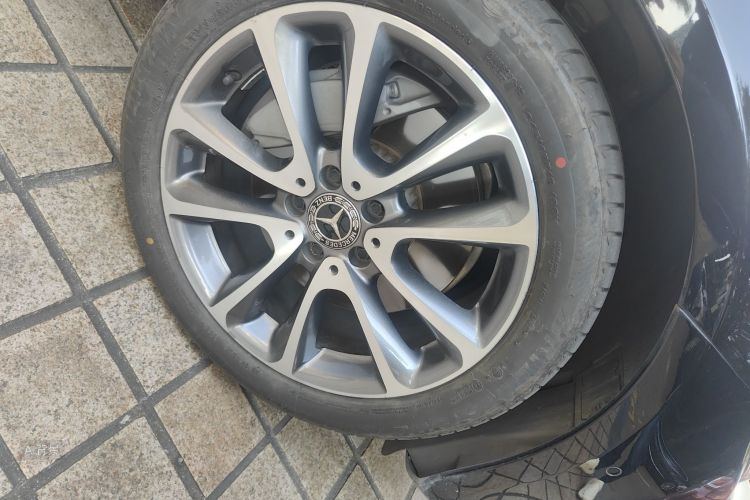 Mercedes-Benz E Class 2019 car image #9