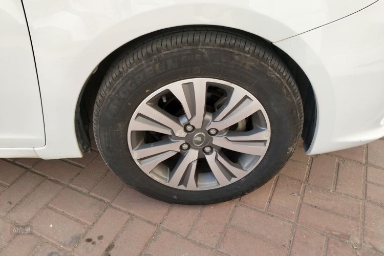 Great Wall C30 2015 #9 Great Wall C30 2015 car image #9