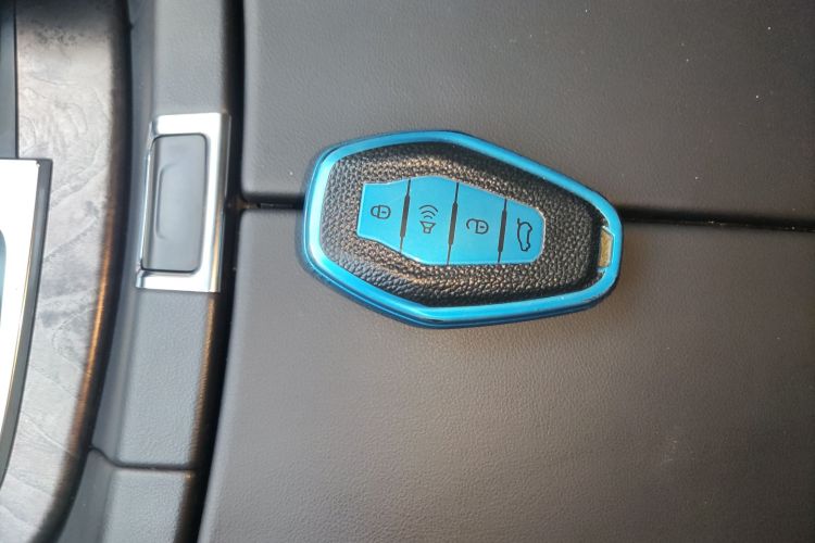 X70 PLUS 2021 #9 X70 PLUS 2021 car image #9