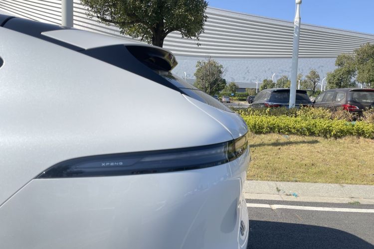 Xpeng G6 2024 immagine di auto #9