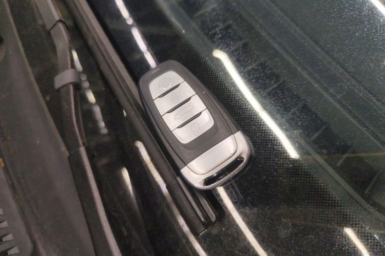 HongQi H5 2022 #9 HongQi H5 2022 car image #9