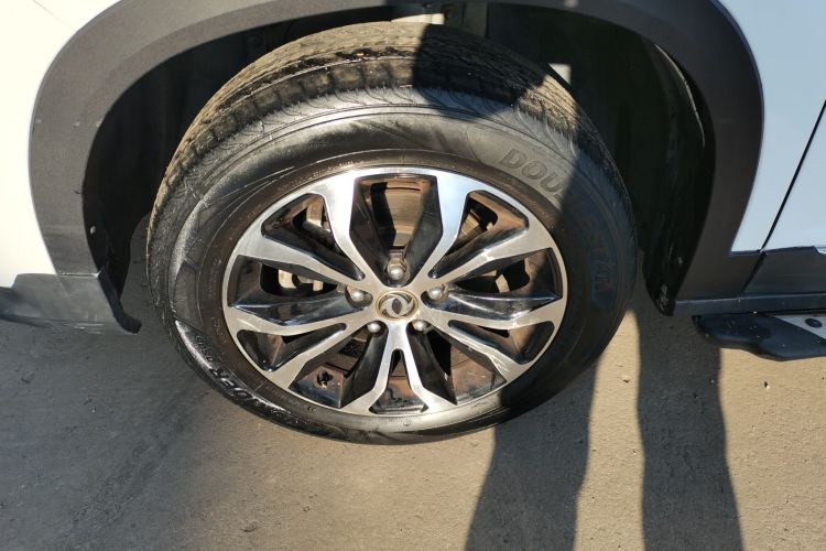 Forthing JOYEAR X5 2019 car image #9