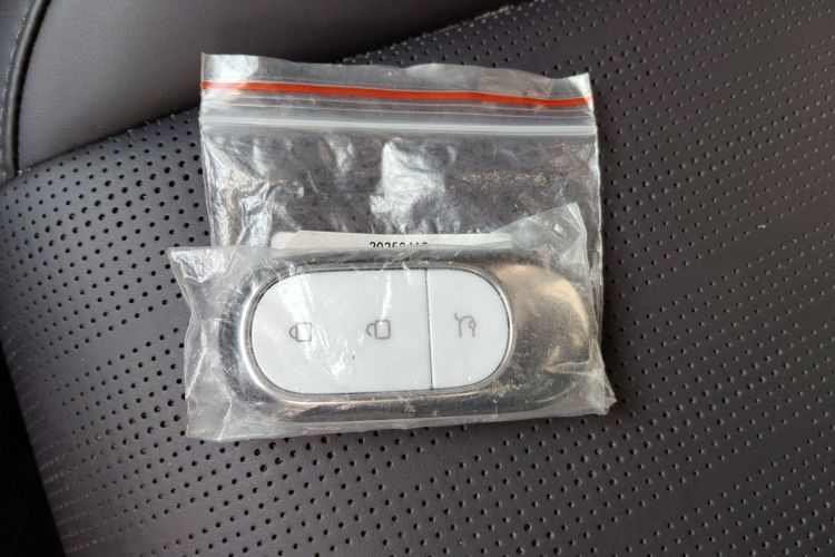 零跑汽车 零跑B10 2025 汽车图片 #9