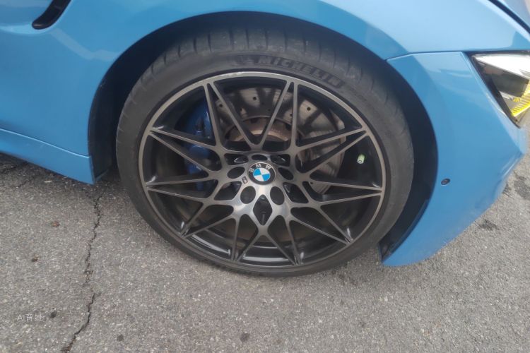 BMW M4 2018 car image #9