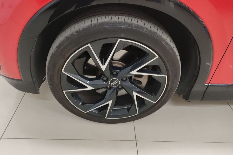 Audi Q5 e-tron 2022 #9 Audi Q5 e-tron 2022 immagine di auto #9