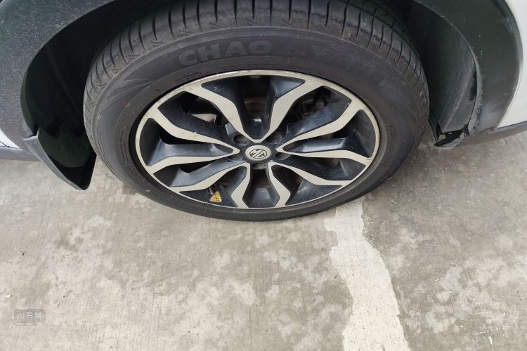 MG GS 2015 car image #9