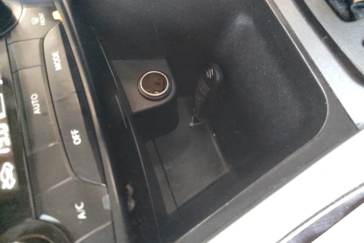 Suzuki S-Cross 2016 immagine di auto #9