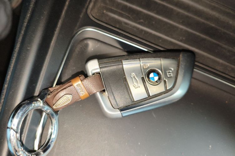 BMW 3 Series GT 2021 car image #9