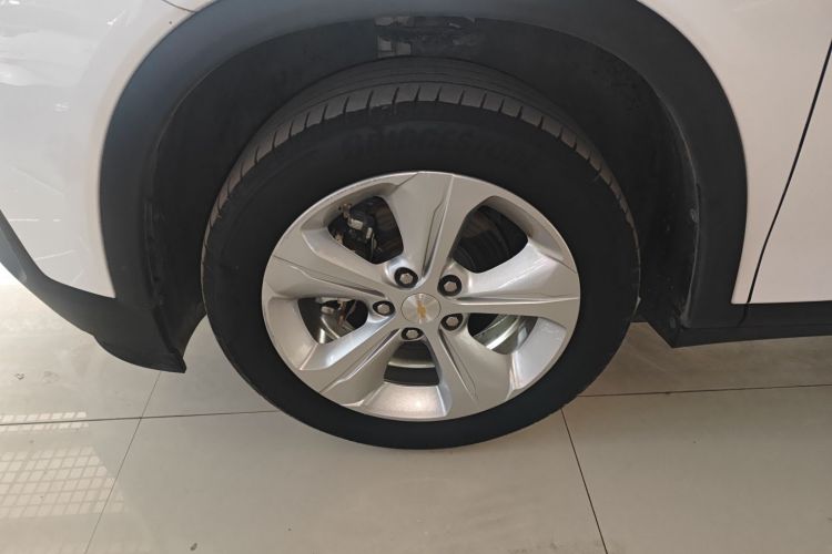 Chevrolet Charm 2023 car image #9