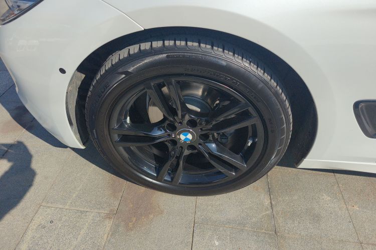 BMW 3 Series GT 2021 car image #9