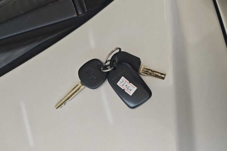 Toyota Corolla (Classic) 2013 imagem de carro #9