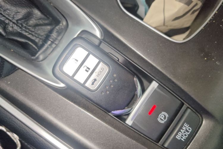 Honda Accord 2020 car image #9