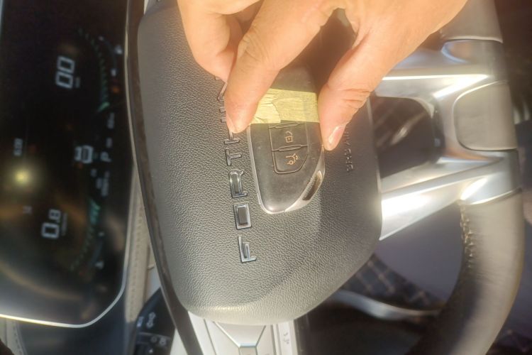 Forthing T5 EVO 2021 car image #9