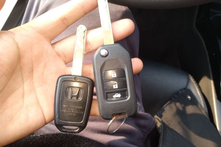 Honda Greiz 2015 car image #9