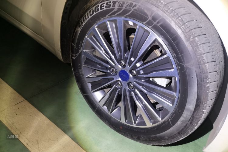 Ford Mondeo 2017 صورة سيارة #9