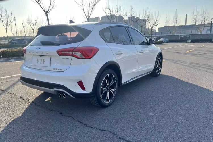 Ford Focus Active 2020 #9 Ford Focus Active 2020 car image #9