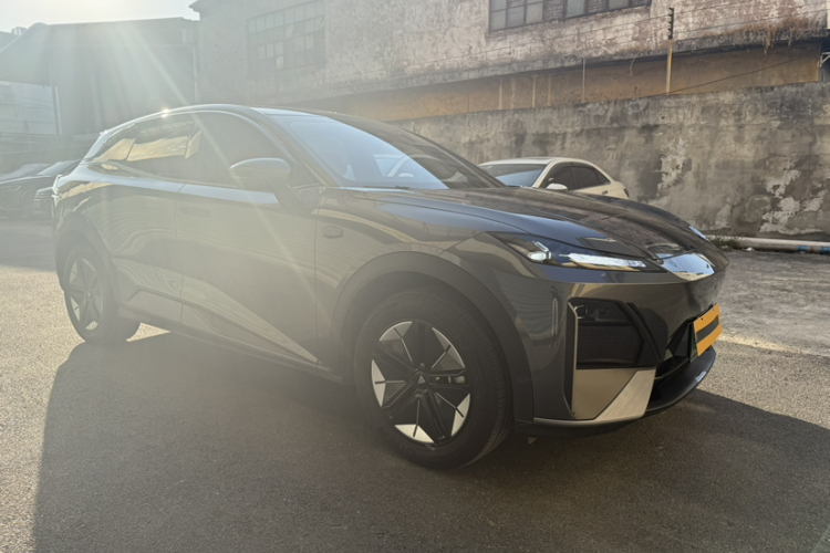 Deepal S07 2023 #9 Deepal S07 2023 car image #9