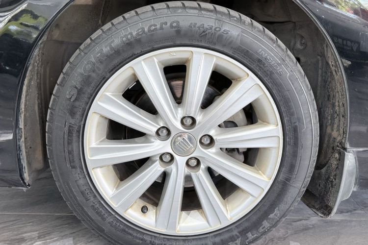 丰田 皇冠 2015 汽车图片 #9