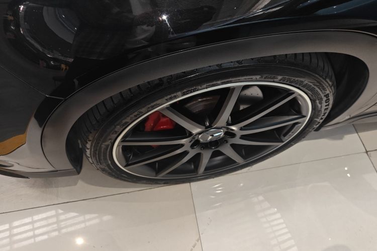 Mercedes-Benz GLA AMG 2016 immagine di auto #9