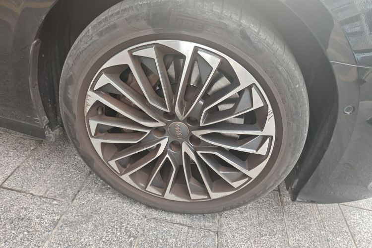 Audi A6L New Energy 2020 car image #9