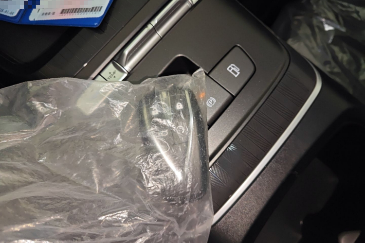 Changan EadoPHEV 2025 imagem de carro #9