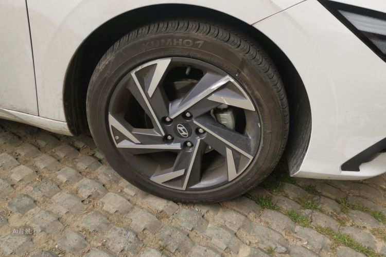 Hyundai Elantra 2025 #9 Hyundai Elantra 2025 car image #9