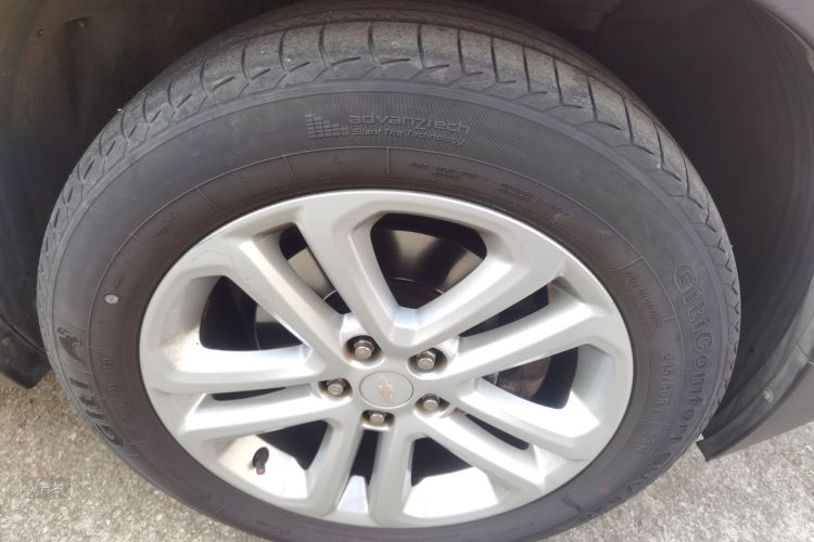 Chevrolet Tracker 2015 immagine di auto #9