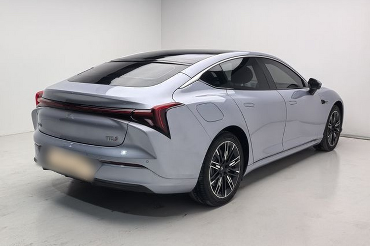 哪吒汽车 哪吒S 2023 汽车图片 #9