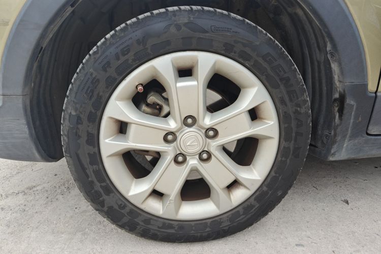 Changan CS15 2017 صورة سيارة #9