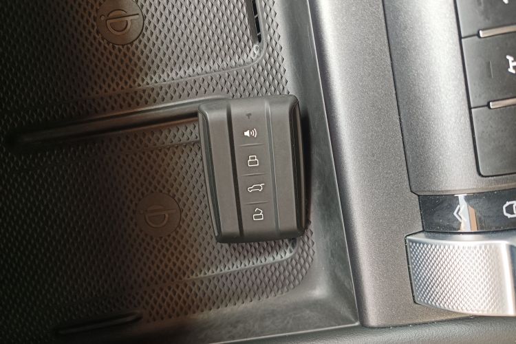 Tank 300 New Energy 2025 imagem de carro #9