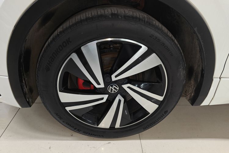 Volkswagen Tiguan X 2021 car image #9