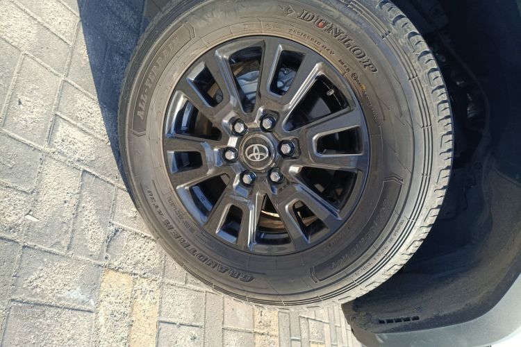 Toyota Land Cruiser Prado 2024 #9 Toyota Land Cruiser Prado 2024 car image #9