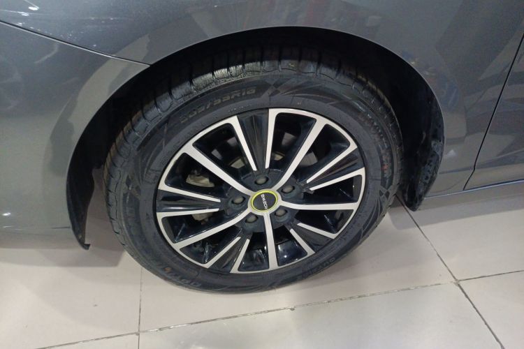 Roewe i5 2021 #9 Roewe i5 2021 car image #9