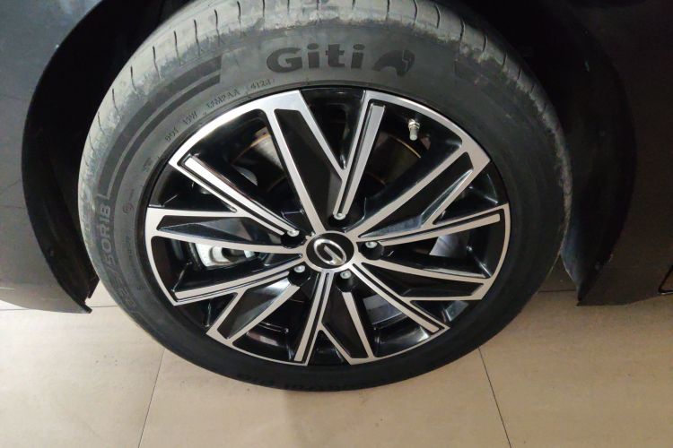 GAC Trumpchi E8 New Energy 2023 car image #9