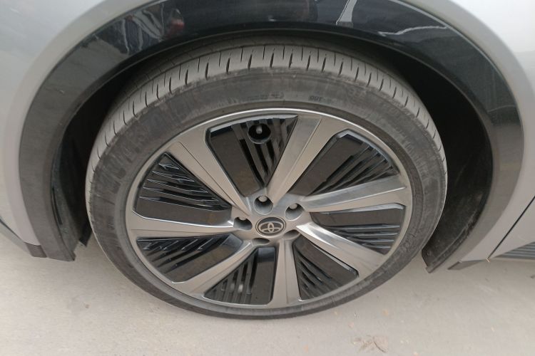 Toyota bZ5 2025 #9 Toyota bZ5 2025 car image #9