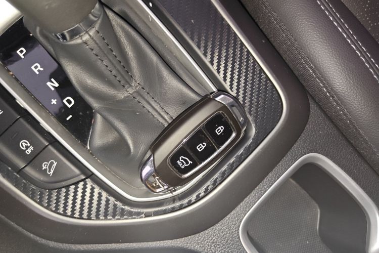 Hyundai ix35 2018 car image #9