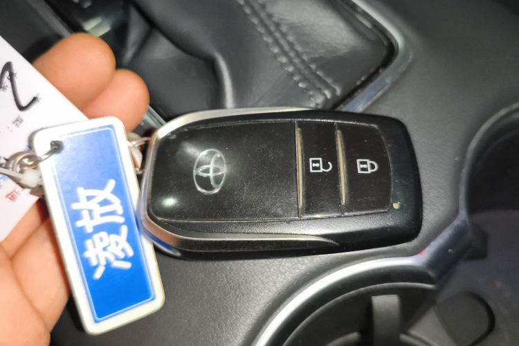 Toyota Harrier 2023 car image #9