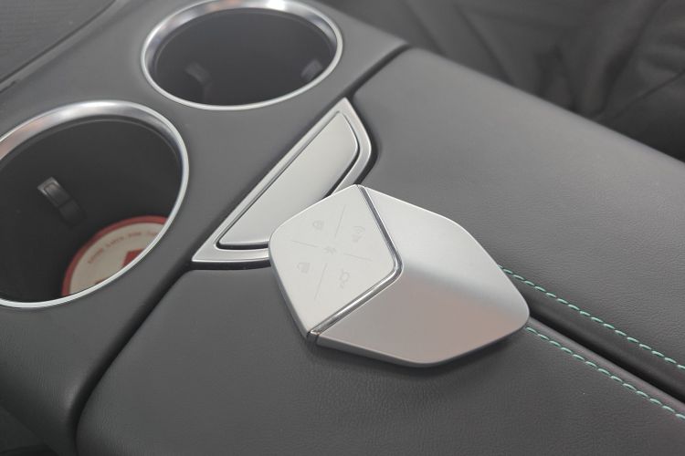 Deepal SL03 2023 image de voiture #9