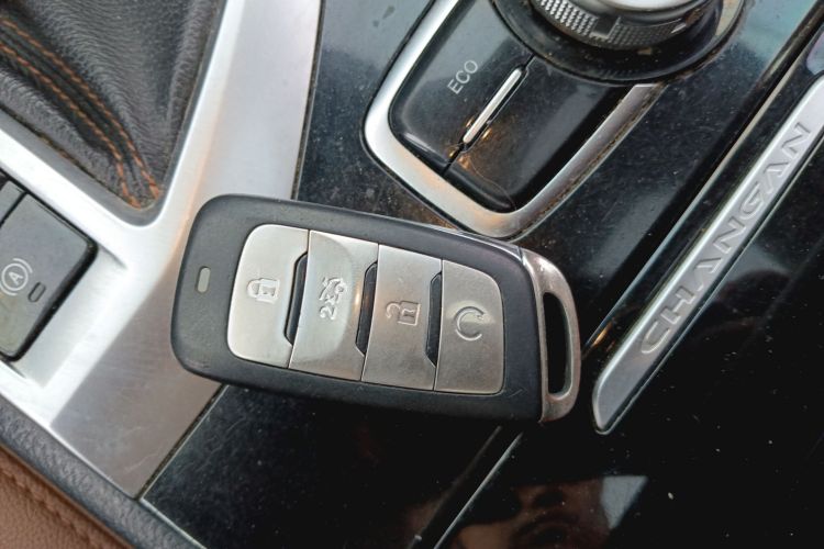 Changan CS95 2018 #9 Changan CS95 2018 car image #9