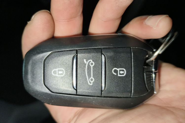 Citroen C4 PICASSO 2017 car image #9