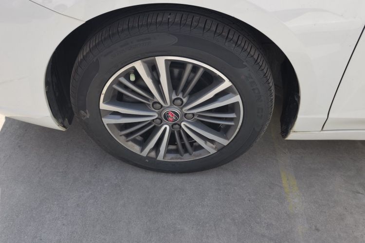 Roewe i5 2019 #9 Roewe i5 2019 car image #9
