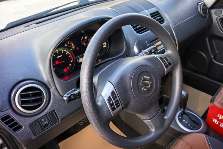 铃木 天语 SX4 2016 汽车图片 #9