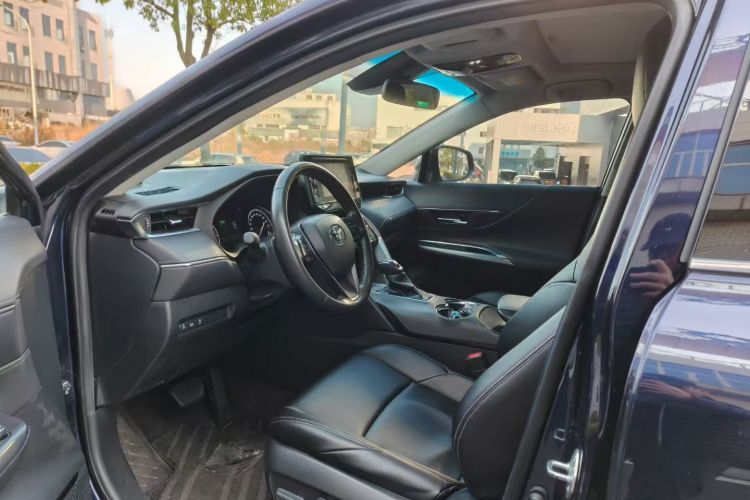 Toyota Harrier 2022 car image #9