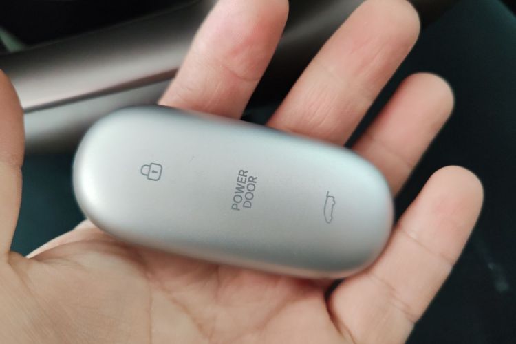 理想汽车 理想MEGA 2025 汽车图片 #9