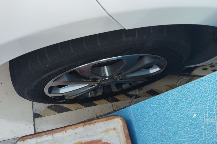 Mercedes-Benz GLE Class 2015 car image #9