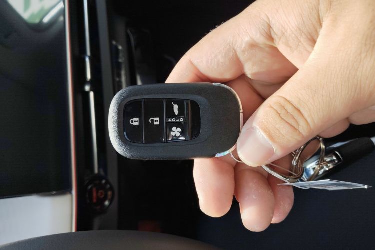 Honda e:NS2 2025 car image #9