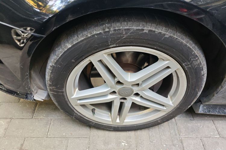 Audi A6L 2019 car image #9