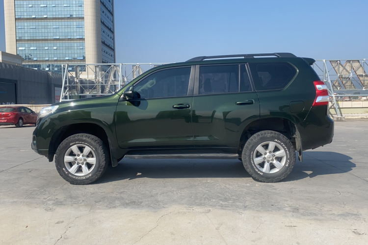 Toyota Land Cruiser Prado 2015 car image #9
