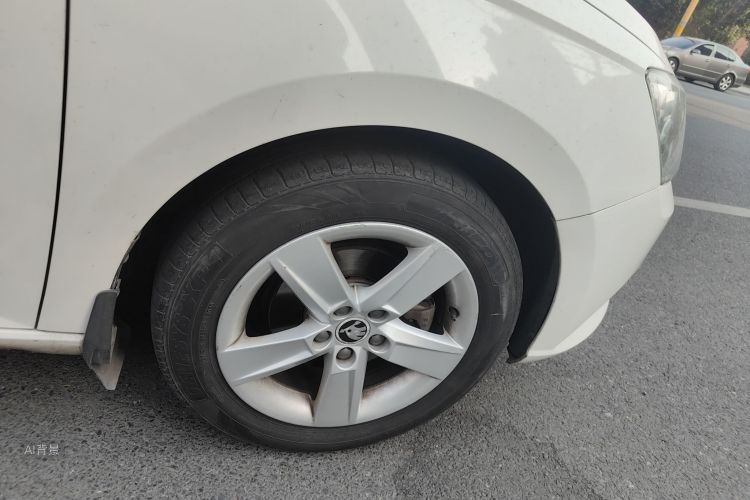 Skoda Fabia 2017 car image #9